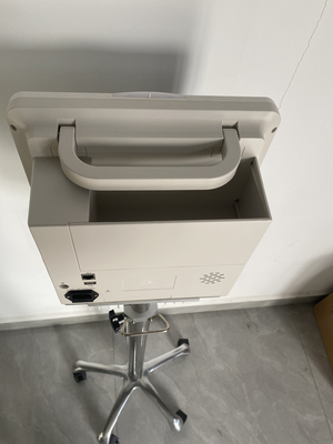 Professionelle medizinische Überwachungsausrüstung 12.1 Zoll tragbarer Patientenmonitor mit Trolley