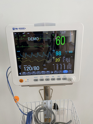Multi-Parameter-Patient-Monitor anpassen Krankenhaus Notfall