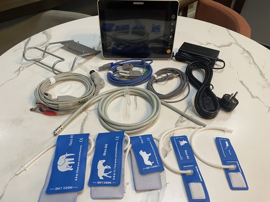 EKG Intensivstation Multi-Parameter Patienten Tragbarer Monitor Krankenhausausrüstung Optional ETCO2 Tierversion