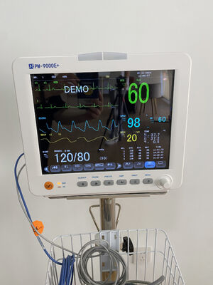 Elektrischer ISO-zertifizierter Multiparameter-Patientenmonitor für Intensivstation 36*20*40CM