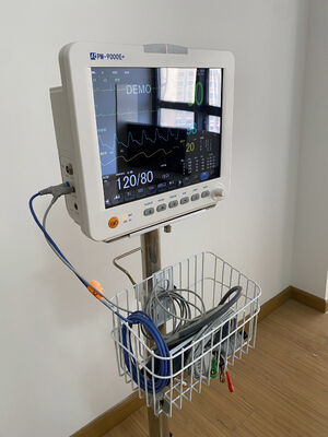 12.1-Zoll Krankenhaus Nutzung Vital Signs Machine Multi-Parameter Patient Monitor für die Intensivstation