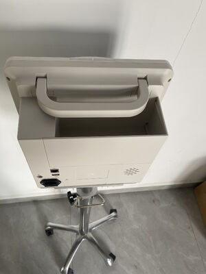 Multi-Parameter-Patientenmonitor, der SpO2, NIBP, Atmung, EKG und Temperatur messen kann