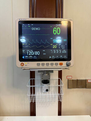 Höhenverstellbare Metallwandhalterung für Patientenmonitor-Hilfsarm in der Krankenhausstation