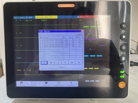 8 Zoll Farb-LCD-Display Multi-Parameter-Patientenmonitor ISO-zertifiziertes Instrument der Klasse II mit 1-jähriger Garantie