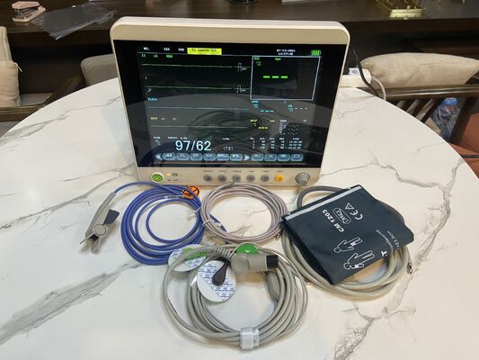 EKG 12,1 Zoll Bildschirm 6 Mehrparameter-Patientenmonitor Krankenhaus Heimgebrauch ISO13485 Zertifizierte medizinische Ausrüstung der Klasse II Intensivstation