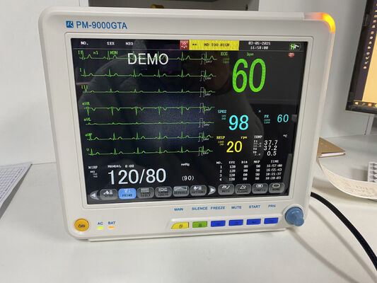 Tragbare Bettside-Monitor mit EKG SPO2 NIBP TEMP RESP Optional ETCO2-Klasse II 1-Jahresgarantie