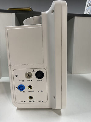 Tragbare Bettside-Monitor mit EKG SPO2 NIBP TEMP RESP Optional ETCO2-Klasse II 1-Jahresgarantie
